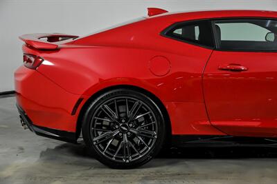 2018 Chevrolet Camaro ZL1   - Photo 13 - Joliet, IL 60435