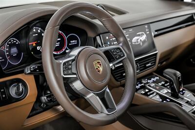 2023 Porsche Cayenne   - Photo 25 - Joliet, IL 60435