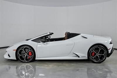 2020 Lamborghini Huracan EVO Spyder   - Photo 8 - Joliet, IL 60435