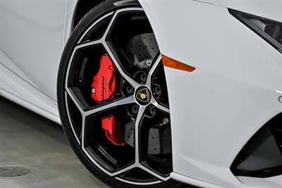 2020 Lamborghini Huracan EVO Spyder   - Photo 4 - Joliet, IL 60435