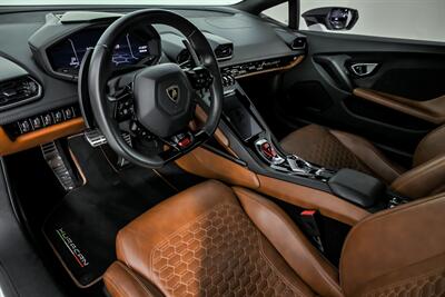 2020 Lamborghini Huracan EVO Spyder   - Photo 22 - Joliet, IL 60435