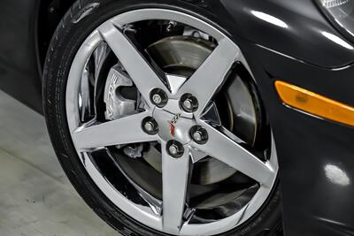 2006 Chevrolet Corvette   - Photo 4 - Joliet, IL 60435