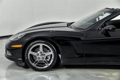 2006 Chevrolet Corvette   - Photo 7 - Joliet, IL 60435