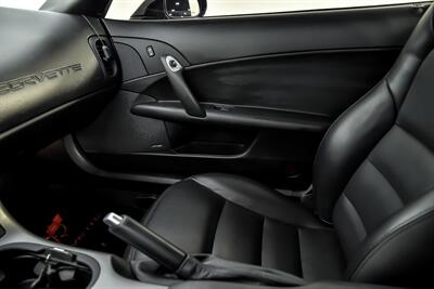 2006 Chevrolet Corvette   - Photo 40 - Joliet, IL 60435