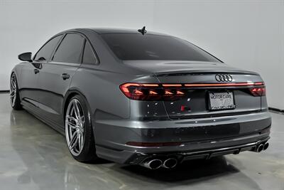 2022 Audi S8 4.0T quattro   - Photo 10 - Joliet, IL 60435