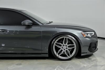 2022 Audi S8 4.0T quattro   - Photo 15 - Joliet, IL 60435