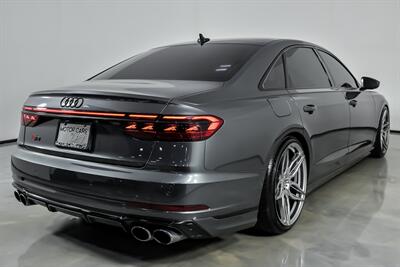 2022 Audi S8 4.0T quattro   - Photo 12 - Joliet, IL 60435