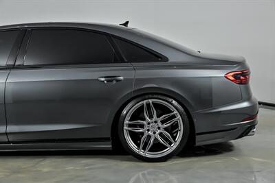 2022 Audi S8 4.0T quattro   - Photo 9 - Joliet, IL 60435