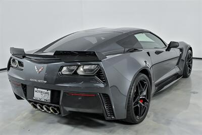 2017 Chevrolet Corvette Z06 2LZ   - Photo 12 - Joliet, IL 60435