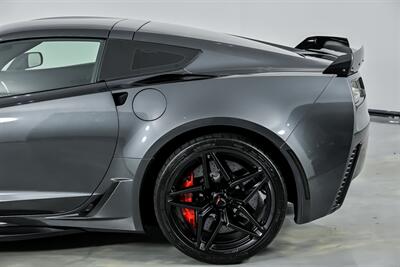 2017 Chevrolet Corvette Z06 2LZ   - Photo 9 - Joliet, IL 60435