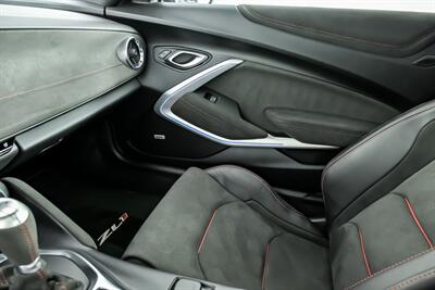 2020 Chevrolet Camaro ZL1   - Photo 38 - Joliet, IL 60435
