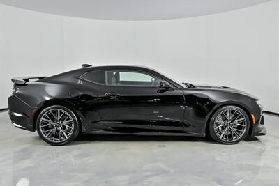 2020 Chevrolet Camaro ZL1   - Photo 14 - Joliet, IL 60435
