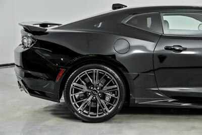 2020 Chevrolet Camaro ZL1   - Photo 13 - Joliet, IL 60435
