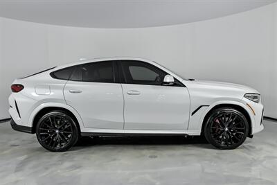 2022 BMW X6 M50i - Photo 14 - Joliet, IL 60435