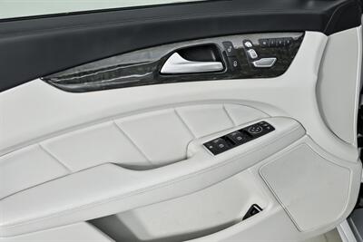 2017 Mercedes-Benz CLS AMG CLS 63 S   - Photo 18 - Joliet, IL 60435