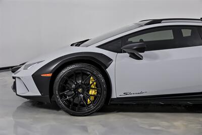 2023 Lamborghini Huracan Sterrato-MASSIVE $349K MSRP-LOADED STERRATO!   - Photo 7 - Joliet, IL 60435