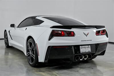 2016 Chevrolet Corvette Stingray   - Photo 10 - Joliet, IL 60435
