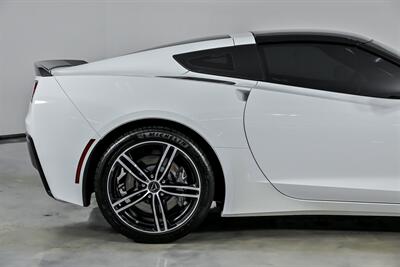 2016 Chevrolet Corvette Stingray   - Photo 13 - Joliet, IL 60435