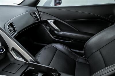 2016 Chevrolet Corvette Stingray   - Photo 34 - Joliet, IL 60435