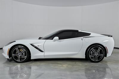 2016 Chevrolet Corvette Stingray   - Photo 8 - Joliet, IL 60435