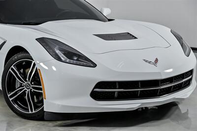 2016 Chevrolet Corvette Stingray   - Photo 3 - Joliet, IL 60435