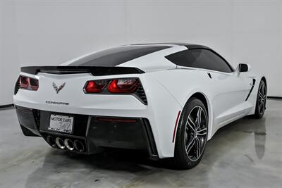 2016 Chevrolet Corvette Stingray   - Photo 12 - Joliet, IL 60435