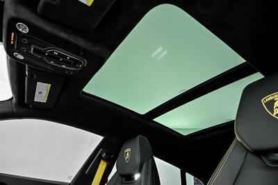 2022 Lamborghini Urus -BIG $272K MSRP-FRESH SERVICE   - Photo 23 - Joliet, IL 60435