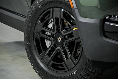 2023 Rivian R1S Adventure - Photo 4 - Joliet, IL 60435