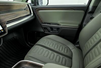 2023 Rivian R1S Adventure - Photo 34 - Joliet, IL 60435