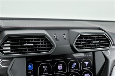 2019 Lamborghini Urus   - Photo 34 - Joliet, IL 60435