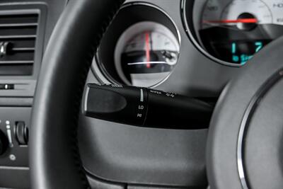 2014 Dodge Challenger R/T Shaker Package-COLLECTION QUALITY! - Photo 27 - Joliet, IL 60435