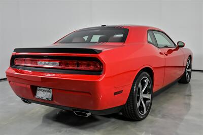 2014 Dodge Challenger R/T Shaker Package-COLLECTION QUALITY! - Photo 12 - Joliet, IL 60435