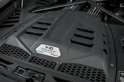 2022 Lamborghini Huracan EVO-BIG MSRP-CPO WARRANTY TILL 10/2028! - Photo 18 - Joliet, IL 60435