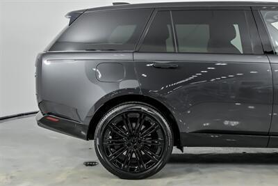 2023 Land Rover Range Rover P530 Autobiography LWB - Photo 13 - Joliet, IL 60435