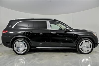 2025 Mercedes-Benz GLS Mercedes-Maybach GLS 600 4MATIC   - Photo 14 - Joliet, IL 60435