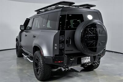 2022 Land Rover Defender 110 Carpathian Edition   - Photo 10 - Joliet, IL 60435