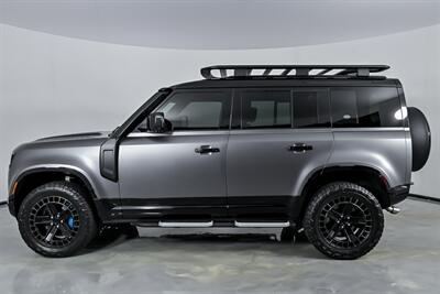 2022 Land Rover Defender 110 Carpathian Edition   - Photo 8 - Joliet, IL 60435