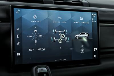 2022 Land Rover Defender 110 Carpathian Edition   - Photo 32 - Joliet, IL 60435