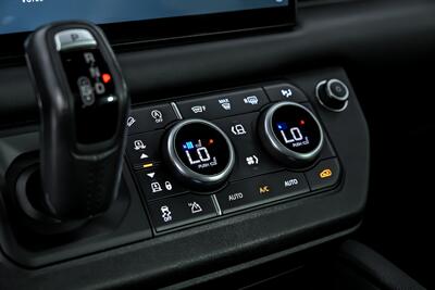 2022 Land Rover Defender 110 Carpathian Edition   - Photo 38 - Joliet, IL 60435