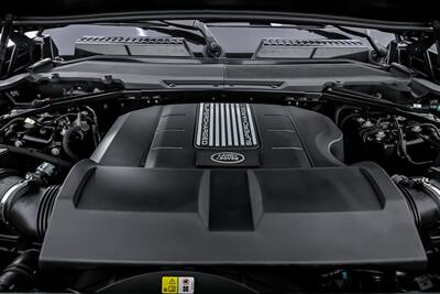 2022 Land Rover Defender 110 Carpathian Edition   - Photo 17 - Joliet, IL 60435