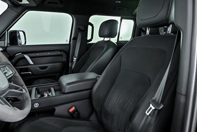 2022 Land Rover Defender 110 Carpathian Edition   - Photo 22 - Joliet, IL 60435