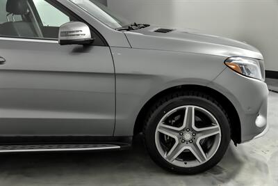 2016 Mercedes-Benz GLE 400 4MATIC-AMG PACKAGE   - Photo 13 - Joliet, IL 60435