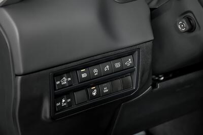 2024 Toyota Tundra Platinum   - Photo 28 - Joliet, IL 60435