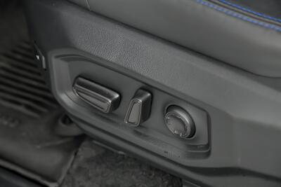 2024 Toyota Tundra Platinum   - Photo 27 - Joliet, IL 60435