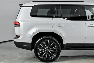 2025 Lexus GX 550 Luxury+   - Photo 13 - Joliet, IL 60435
