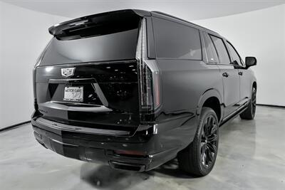 2025 Cadillac Escalade ESV Sport Platinum-BIG $139K MSRP-EXECUTIVE SEATING - Photo 12 - Joliet, IL 60435