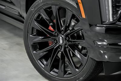 2025 Cadillac Escalade ESV Sport Platinum-BIG $139K MSRP-EXECUTIVE SEATING - Photo 4 - Joliet, IL 60435