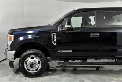 2022 Ford F-350 Super Duty XL   - Photo 7 - Joliet, IL 60435