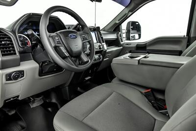 2022 Ford F-350 Super Duty XL   - Photo 19 - Joliet, IL 60435