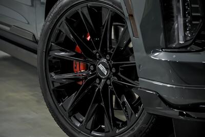 2026 Cadillac Escalade-V ESV   - Photo 4 - Joliet, IL 60435